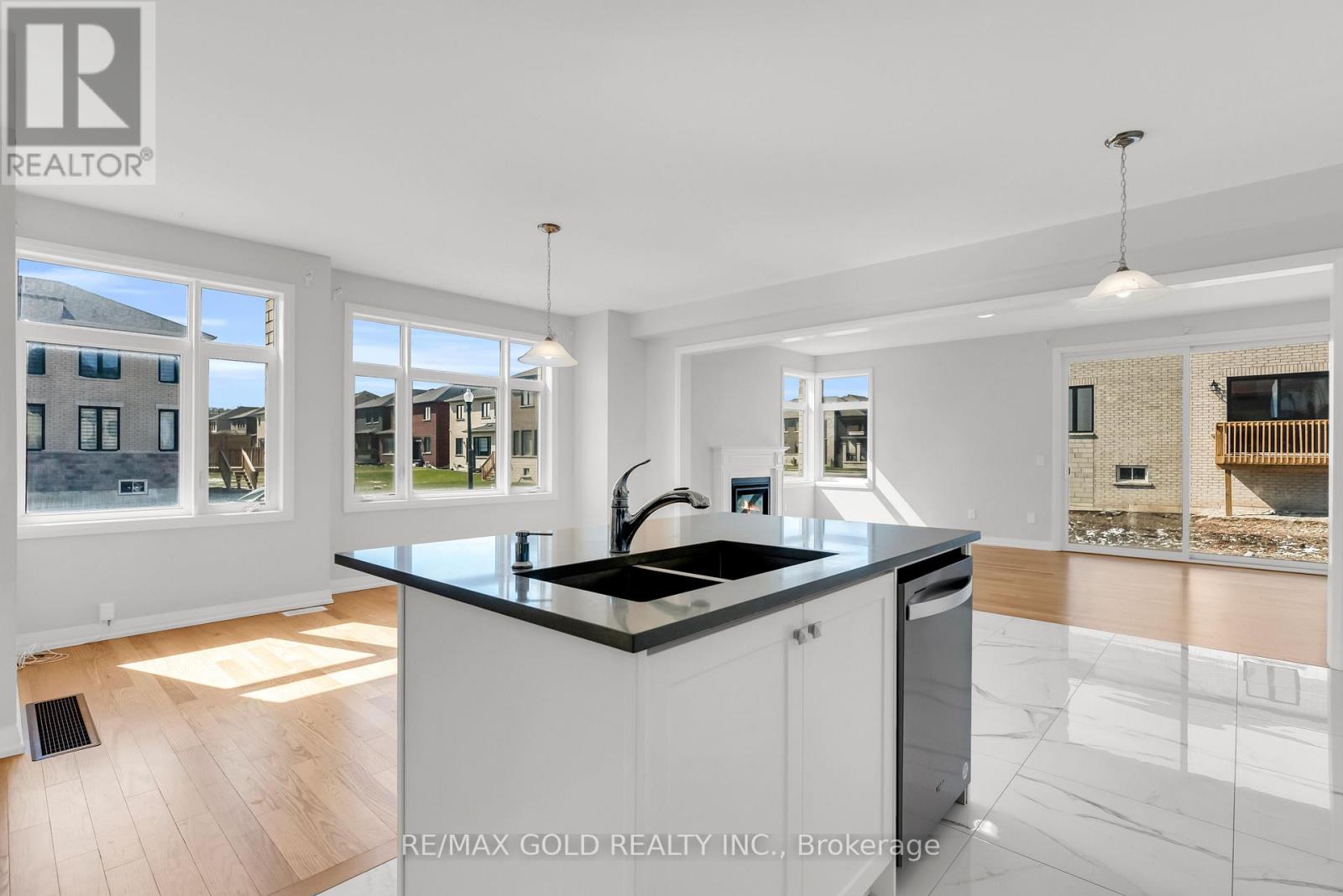 920 Sobeski Avenue, Woodstock, Ontario  N4T 0N7 - Photo 19 - X12971070