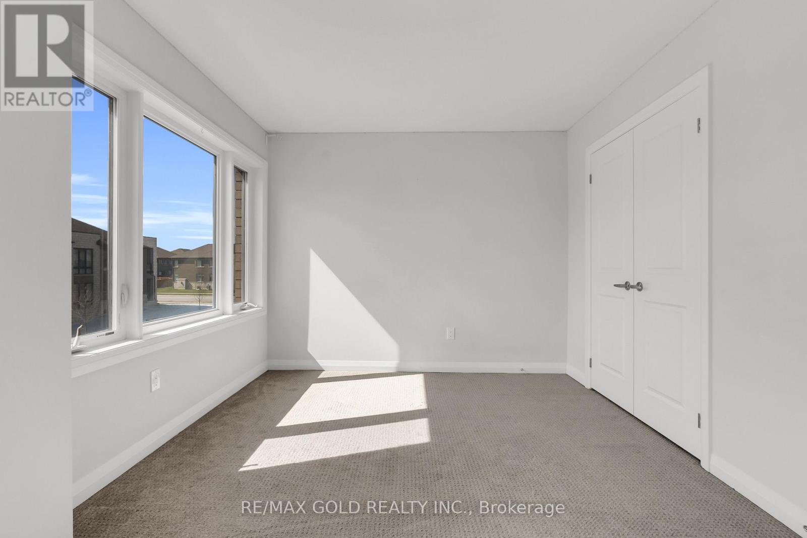 920 Sobeski Avenue, Woodstock, Ontario  N4T 0N7 - Photo 31 - X12971070