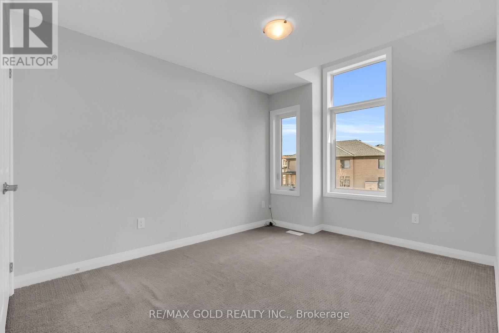 920 Sobeski Avenue, Woodstock, Ontario  N4T 0N7 - Photo 33 - X12971070