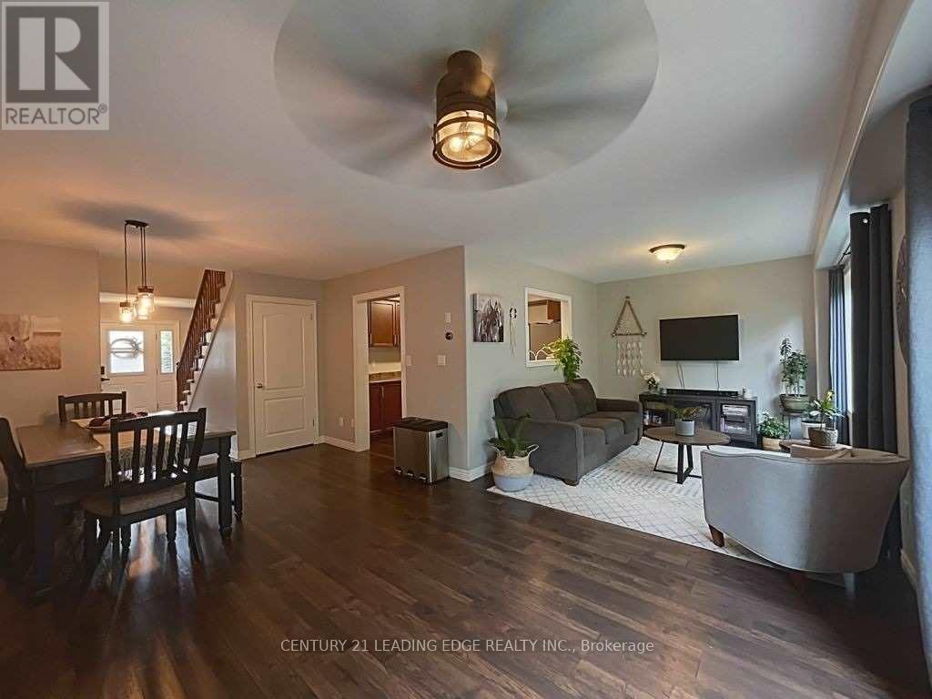 9 - 124 College Street, West Lincoln, Ontario  L0R 2A0 - Photo 4 - X12971080