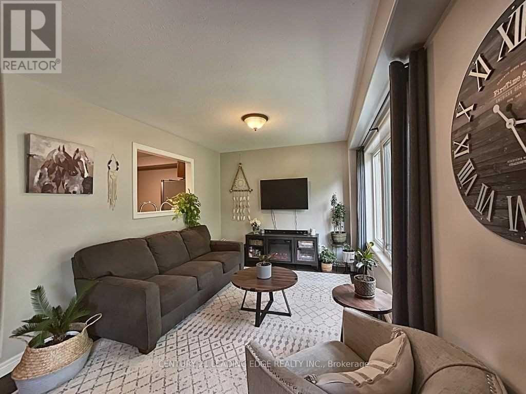 9 - 124 College Street, West Lincoln, Ontario  L0R 2A0 - Photo 5 - X12971080