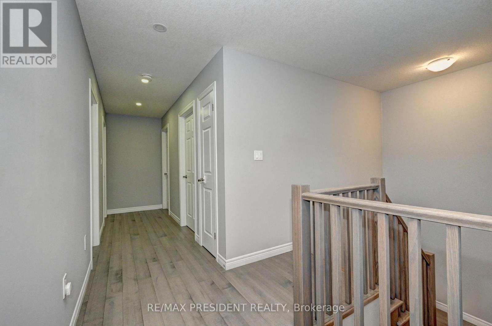 552 Florencedale Crescent, Kitchener, Ontario  N2R 0N3 - Photo 22 - X12971092