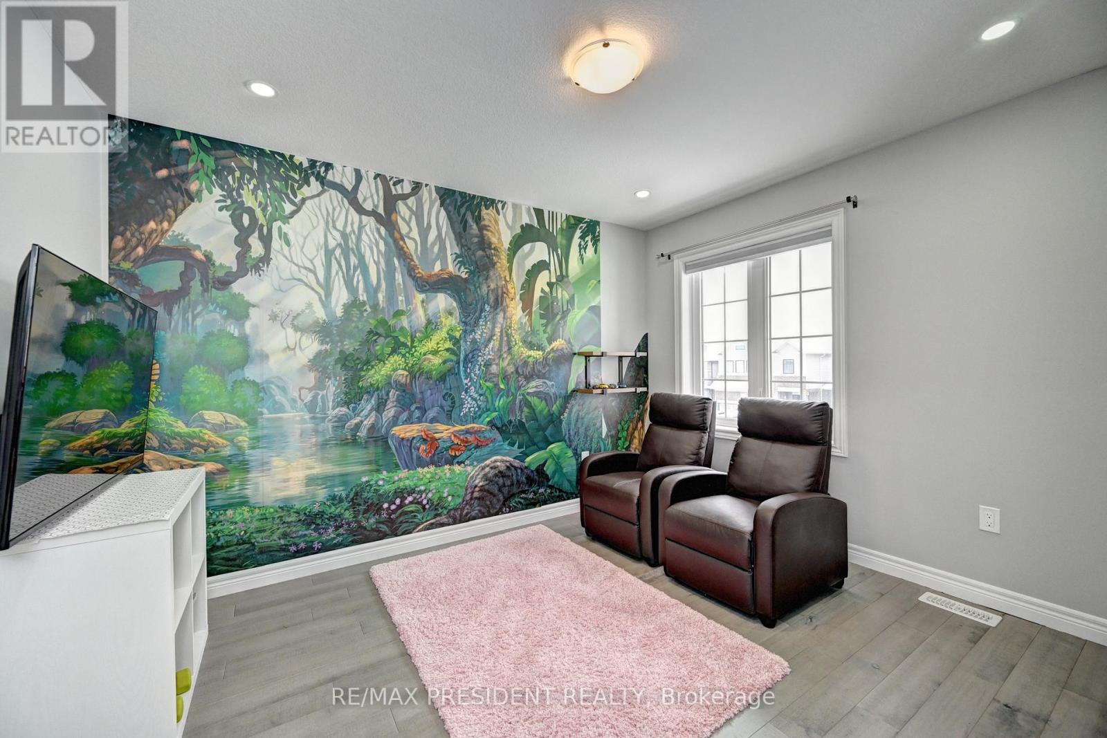 552 Florencedale Crescent, Kitchener, Ontario  N2R 0N3 - Photo 39 - X12971092