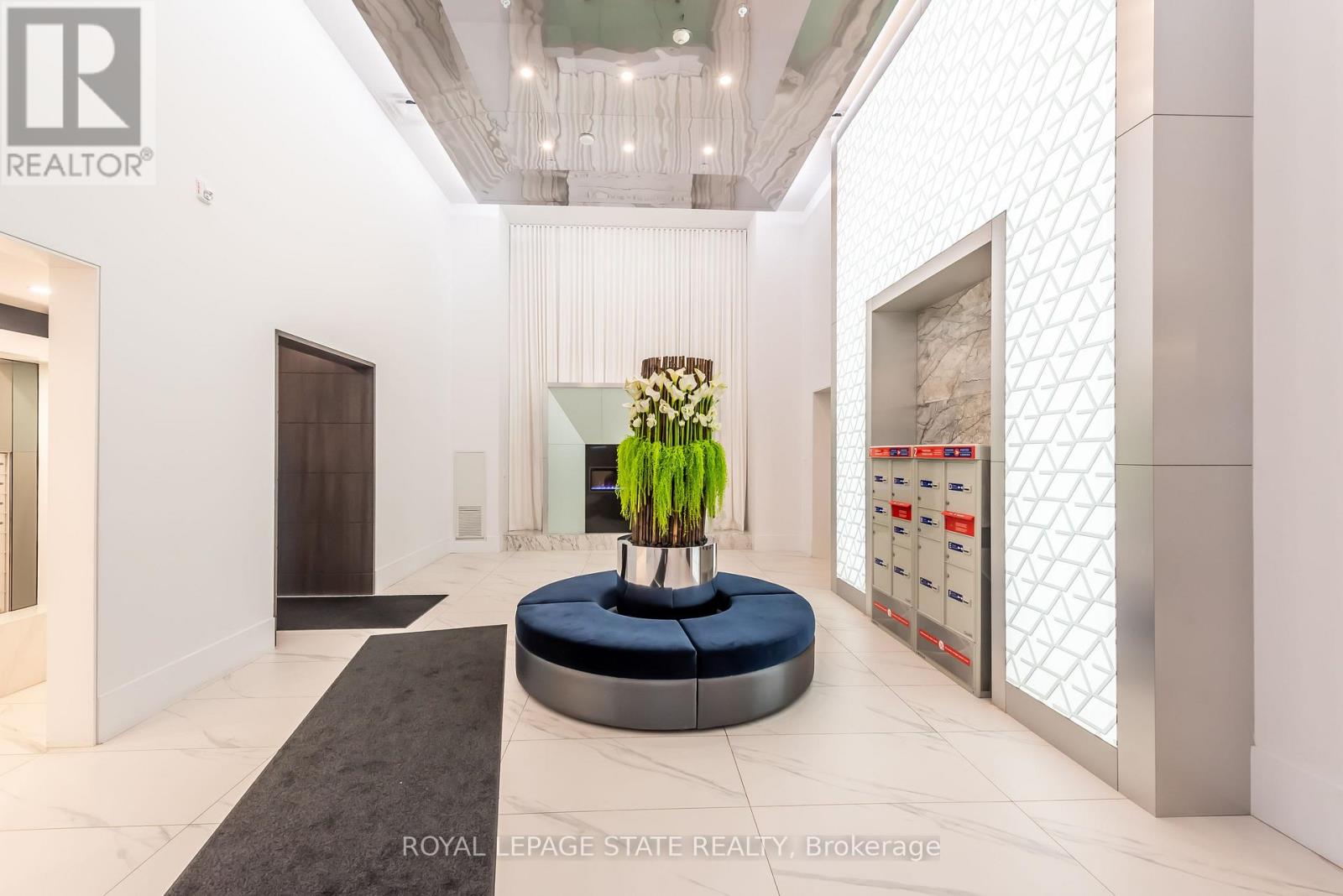 231 - 16 Concord Place, Grimsby, Ontario  L3M 4E8 - Photo 4 - X12971112