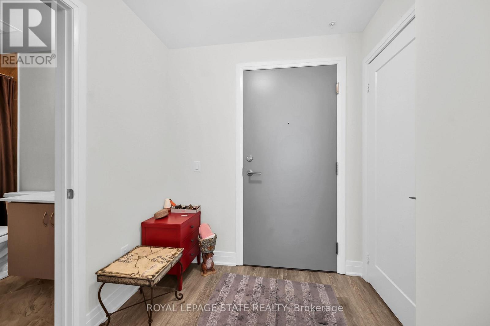 231 - 16 Concord Place, Grimsby, Ontario  L3M 4E8 - Photo 8 - X12971112