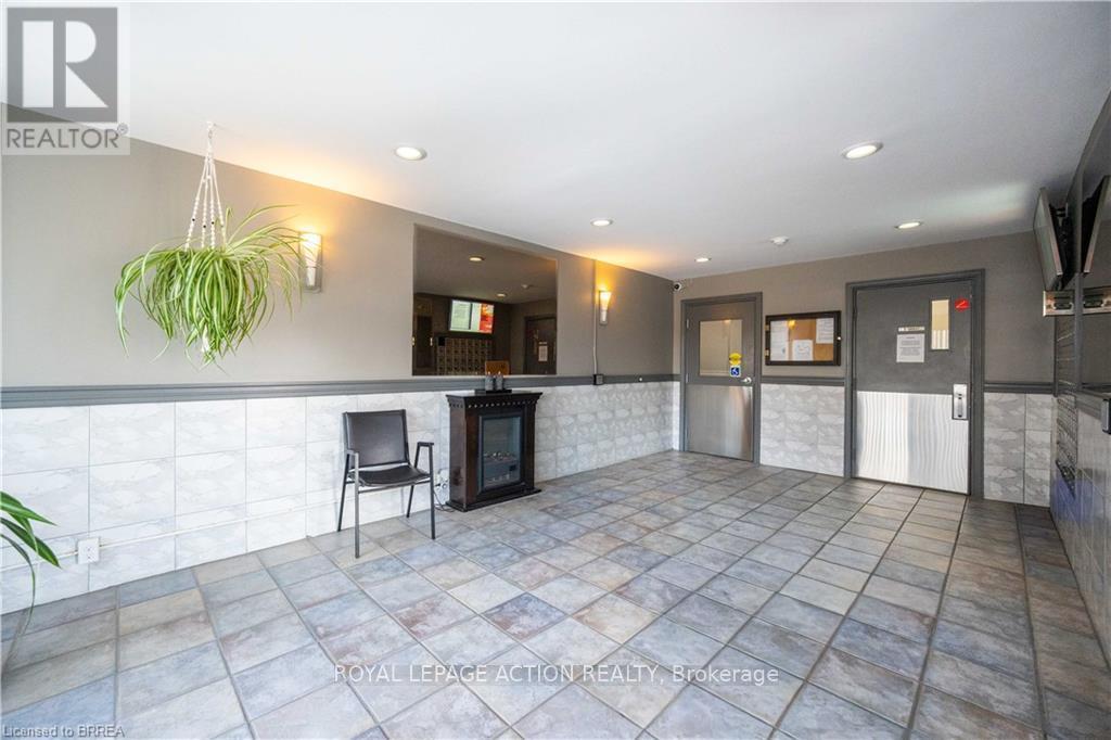 501 - 65 Highland Crescent, Kitchener, Ontario  N2M 5M8 - Photo 15 - X12971122