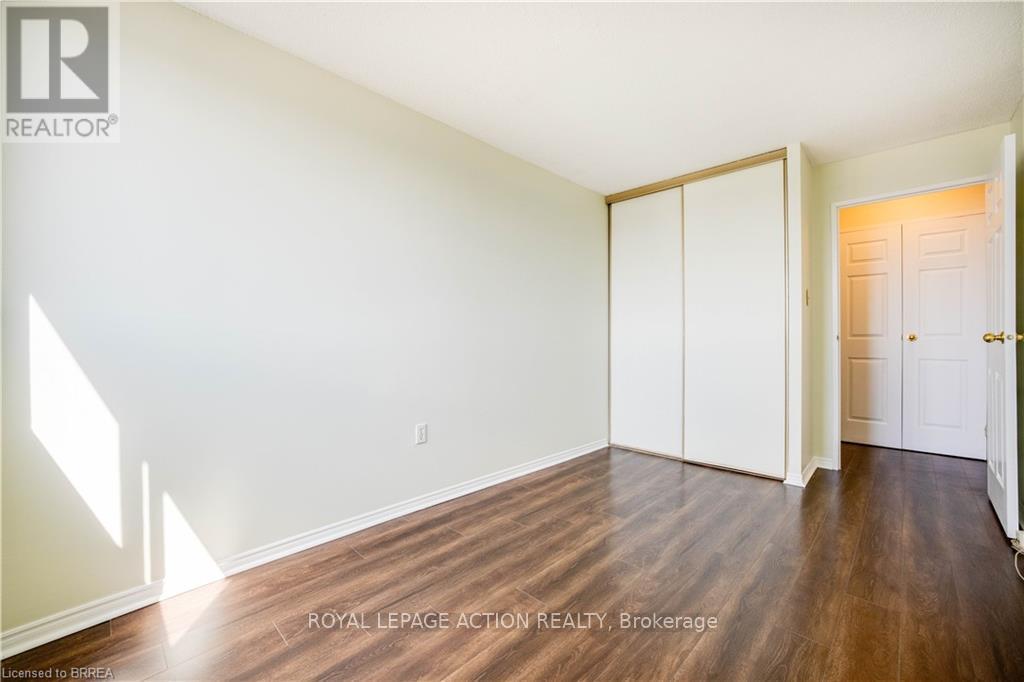 501 - 65 Highland Crescent, Kitchener, Ontario  N2M 5M8 - Photo 9 - X12971122