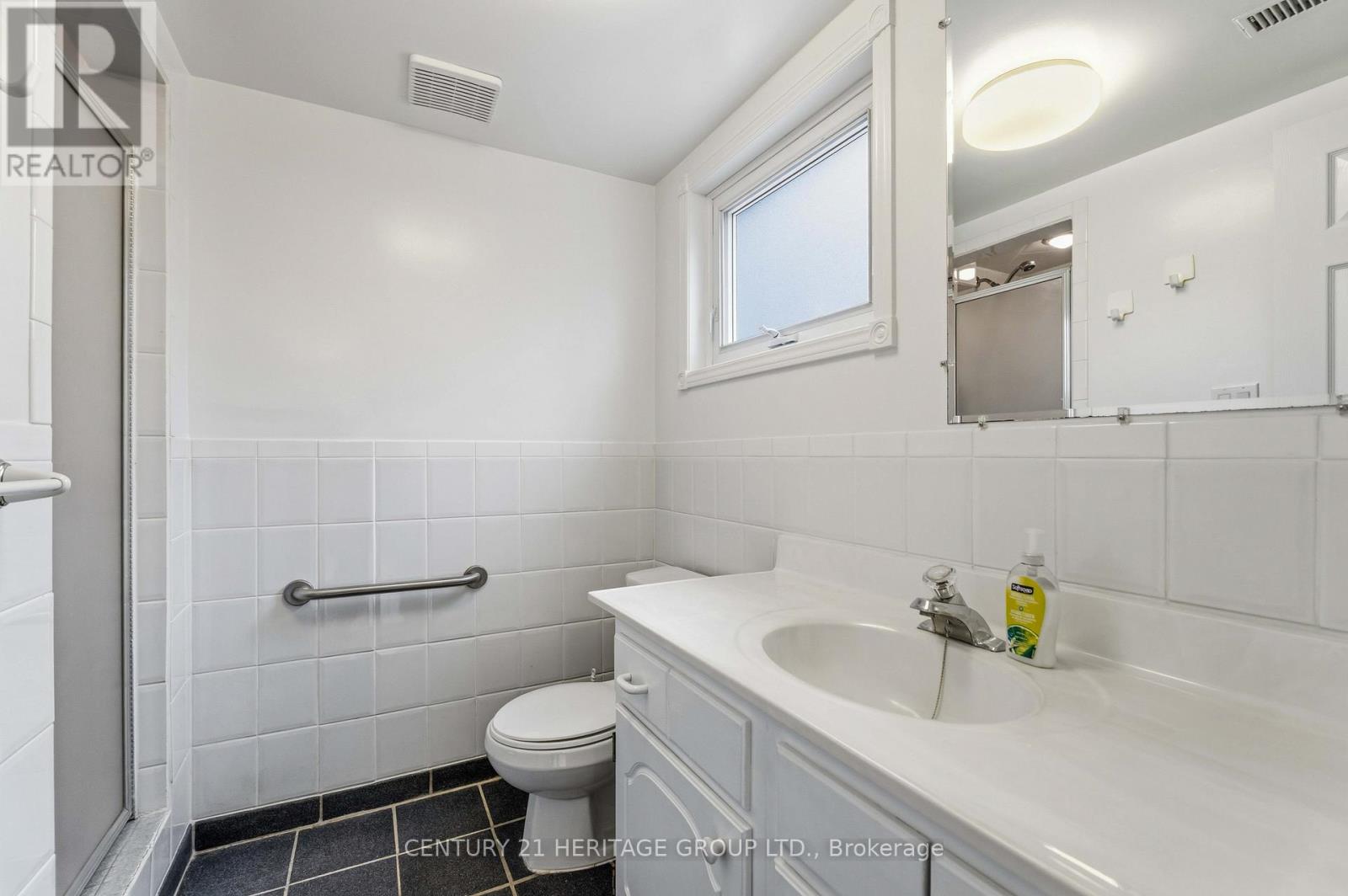 12 Roland Road, Hamilton, Ontario  L9B 1S6 - Photo 21 - X12971158