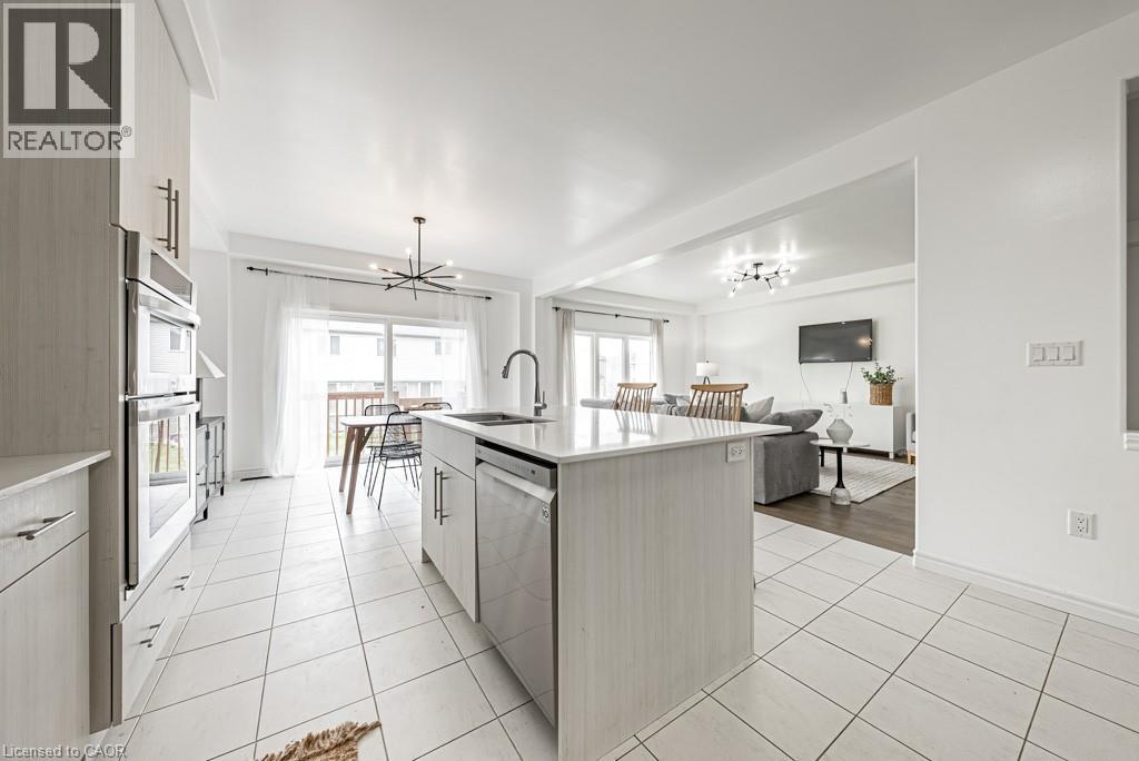 462 Blackburn Drive, Brantford, Ontario  N3T 6S8 - Photo 9 - 40818556