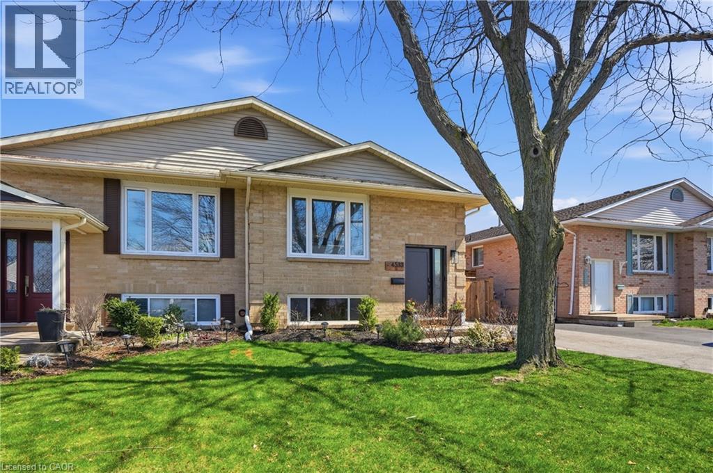 4533 Carriage Road, Lincoln, Ontario  L3J 0C2 - Photo 2 - 40818548