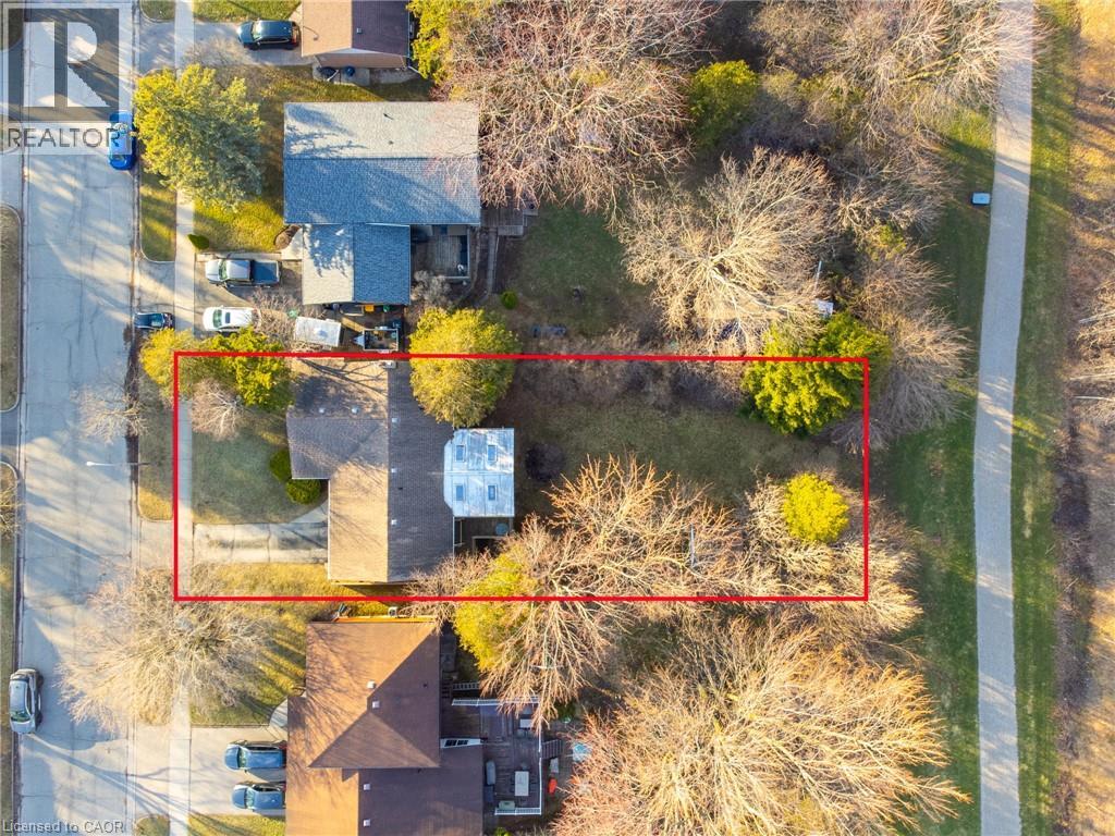 106 Shea Crescent, Kitchener, Ontario  N2E 1E8 - Photo 3 - 40818209