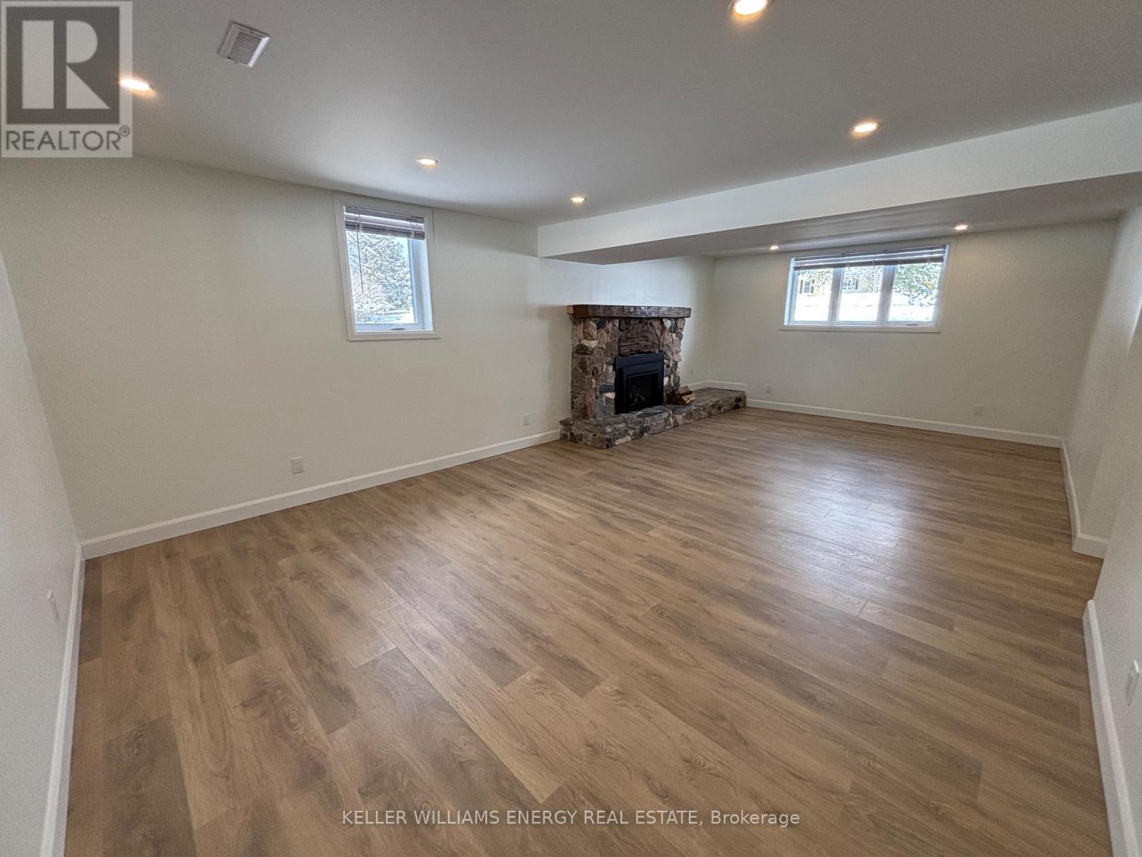 497 Wellington Main Street, Prince Edward County, Ontario  K0K 3L0 - Photo 27 - X12971334