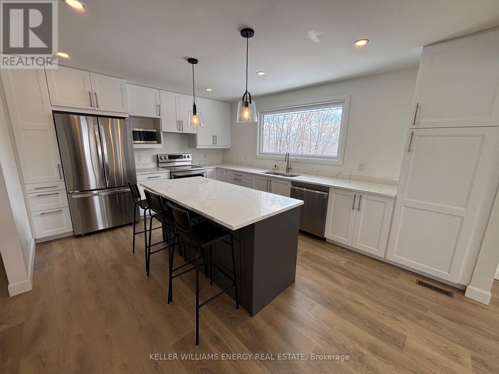 497 Wellington Main Street, Prince Edward County, Ontario  K0K 3L0 - Photo 6 - X12971334