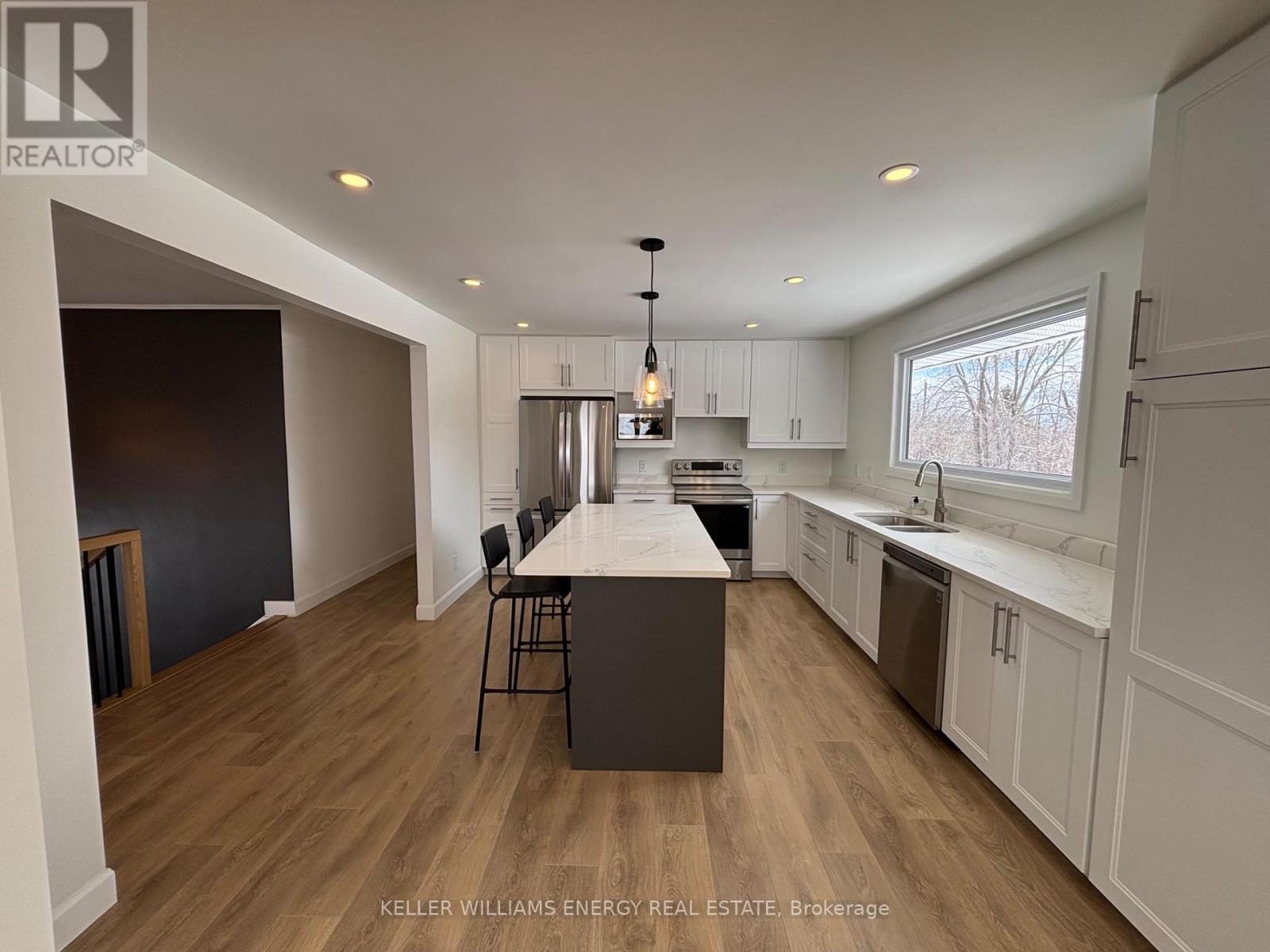 497 Wellington Main Street, Prince Edward County, Ontario  K0K 3L0 - Photo 7 - X12971334