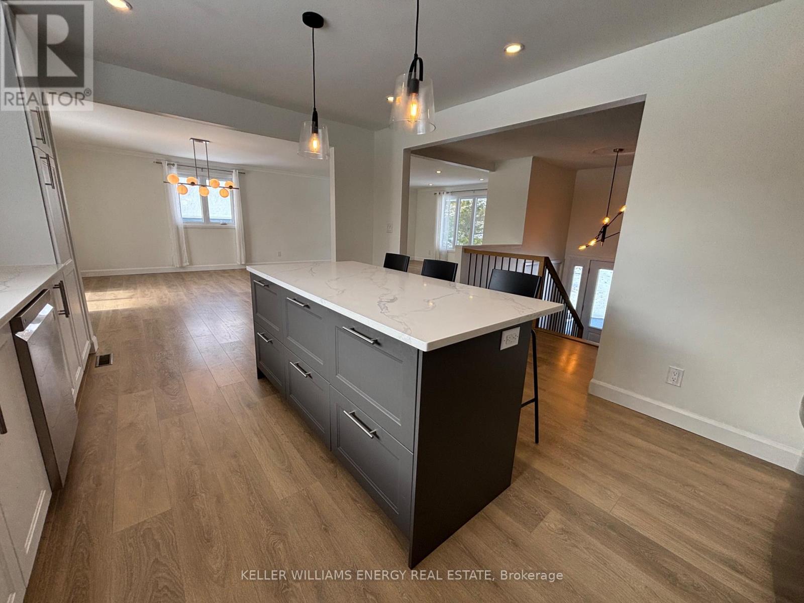 497 Wellington Main Street, Prince Edward County, Ontario  K0K 3L0 - Photo 9 - X12971334