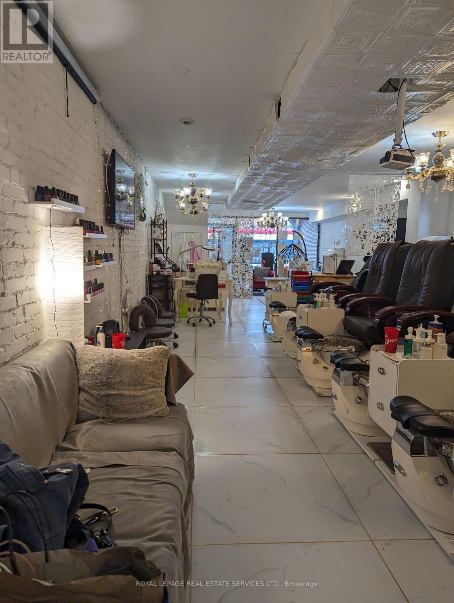 1116 College Street, Toronto (Dufferin Grove), Ontario  M6H 1B5 - Photo 31 - C12970892