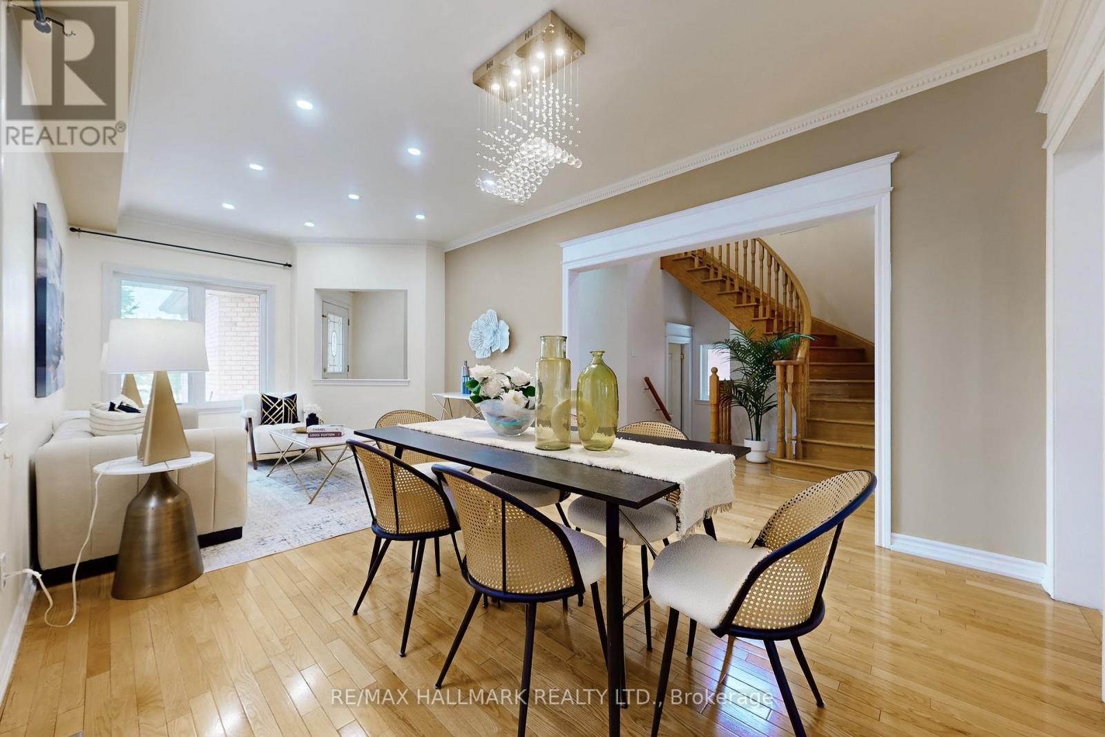 42 Mayan Avenue, Richmond Hill, Ontario  L4S 2W9 - Photo 11 - N12971088