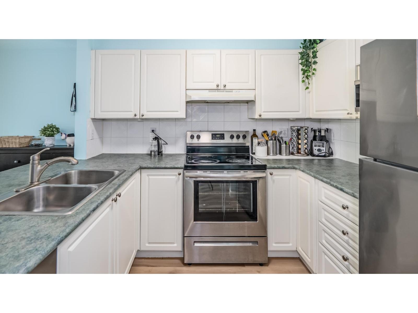 215 13733 74 Avenue, Surrey, British Columbia  V3W 1B8 - Photo 17 - R3102238