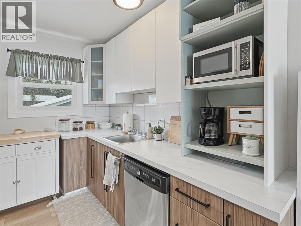 5212 50 Avenuecrescent, Eckville, Alberta  T0M 0X0 - Photo 5 - A2297834