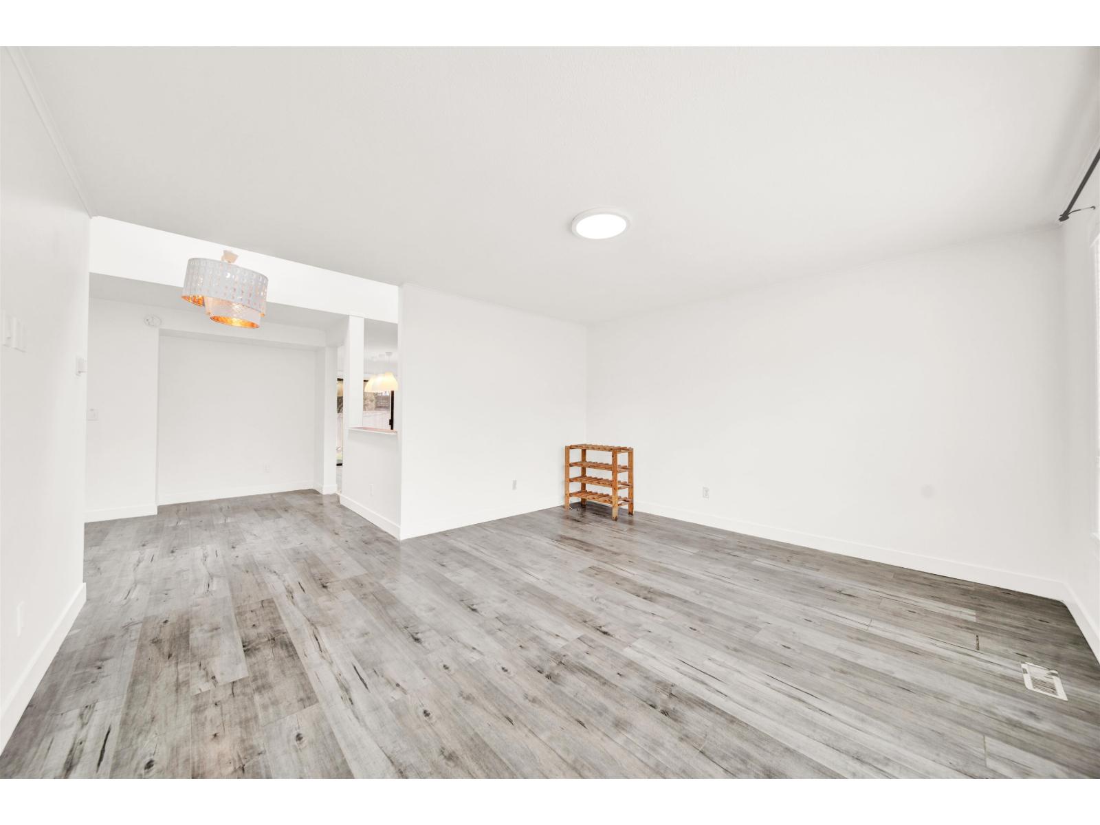 15474 90 Avenue, Surrey, British Columbia  V3R 9J4 - Photo 8 - R3106816