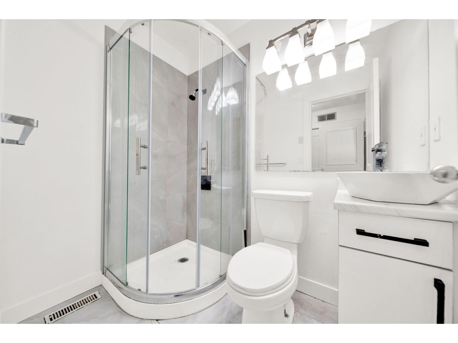 15474 90 Avenue, Surrey, British Columbia  V3R 9J4 - Photo 4 - R3106816