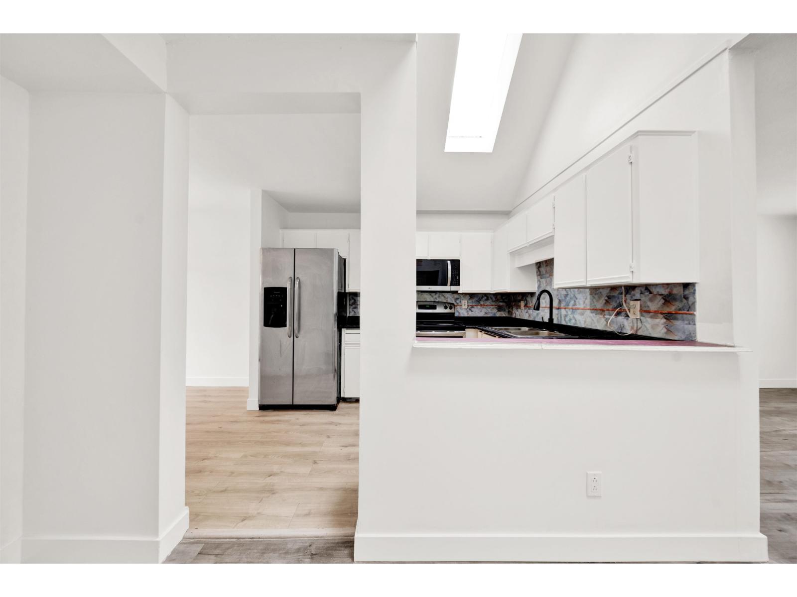 15474 90 Avenue, Surrey, British Columbia  V3R 9J4 - Photo 6 - R3106816