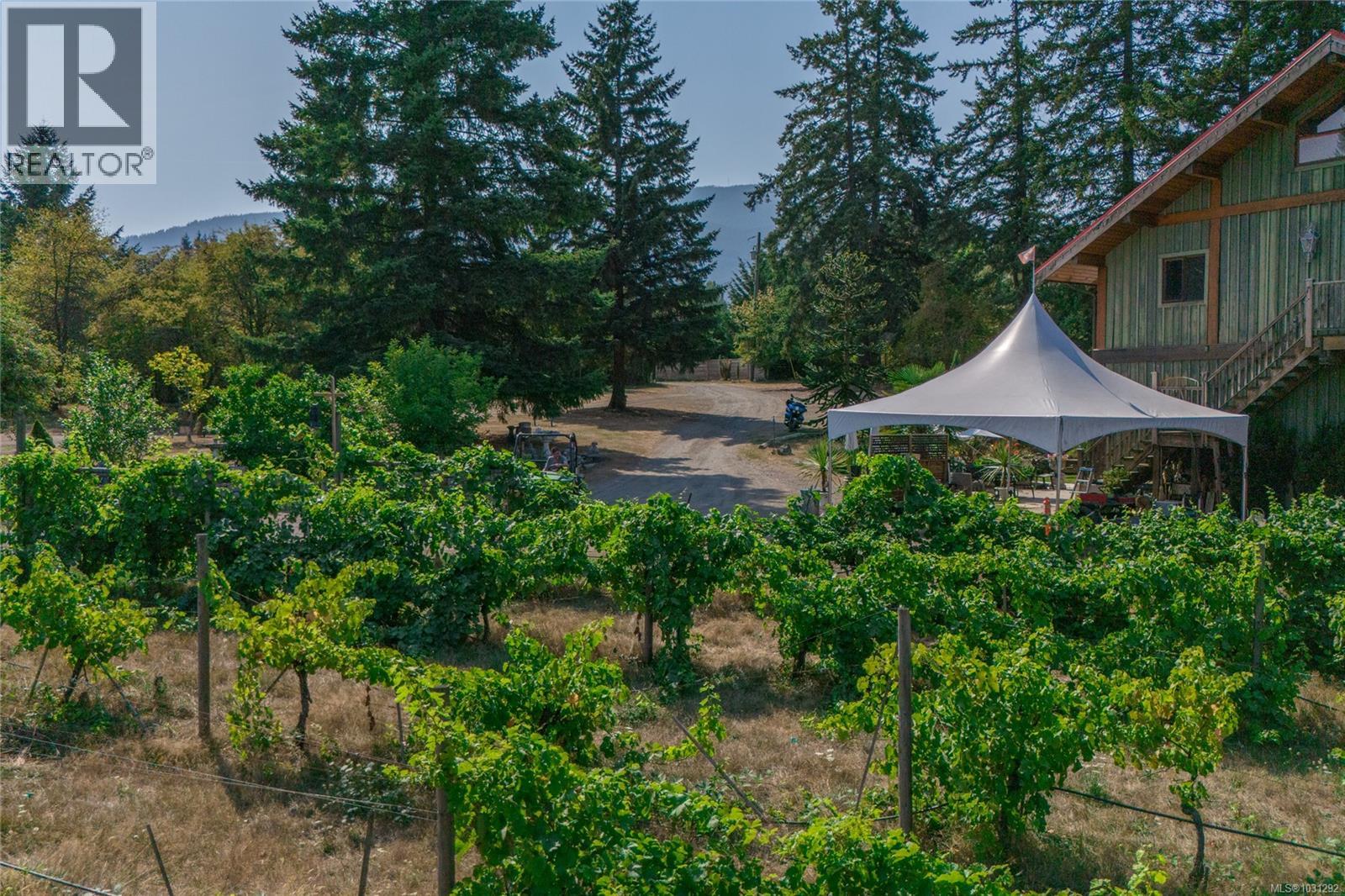 2300 East Wellington Rd, Nanaimo, British Columbia  V9R 6V7 - Photo 2 - 1031292