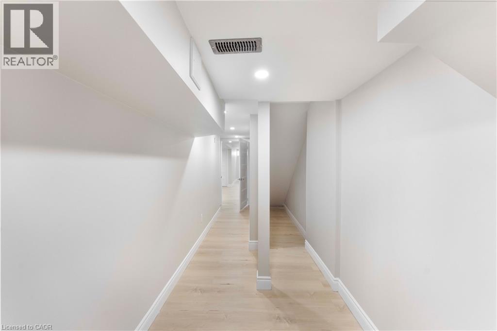 1426 Oakmont Common, Burlington, Ontario  L7P 0V8 - Photo 47 - 40806339