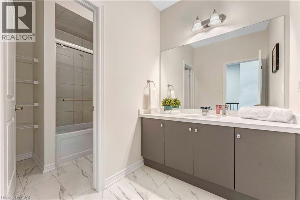 1426 Oakmont Common, Burlington, Ontario  L7P 0V8 - Photo 28 - 40806339