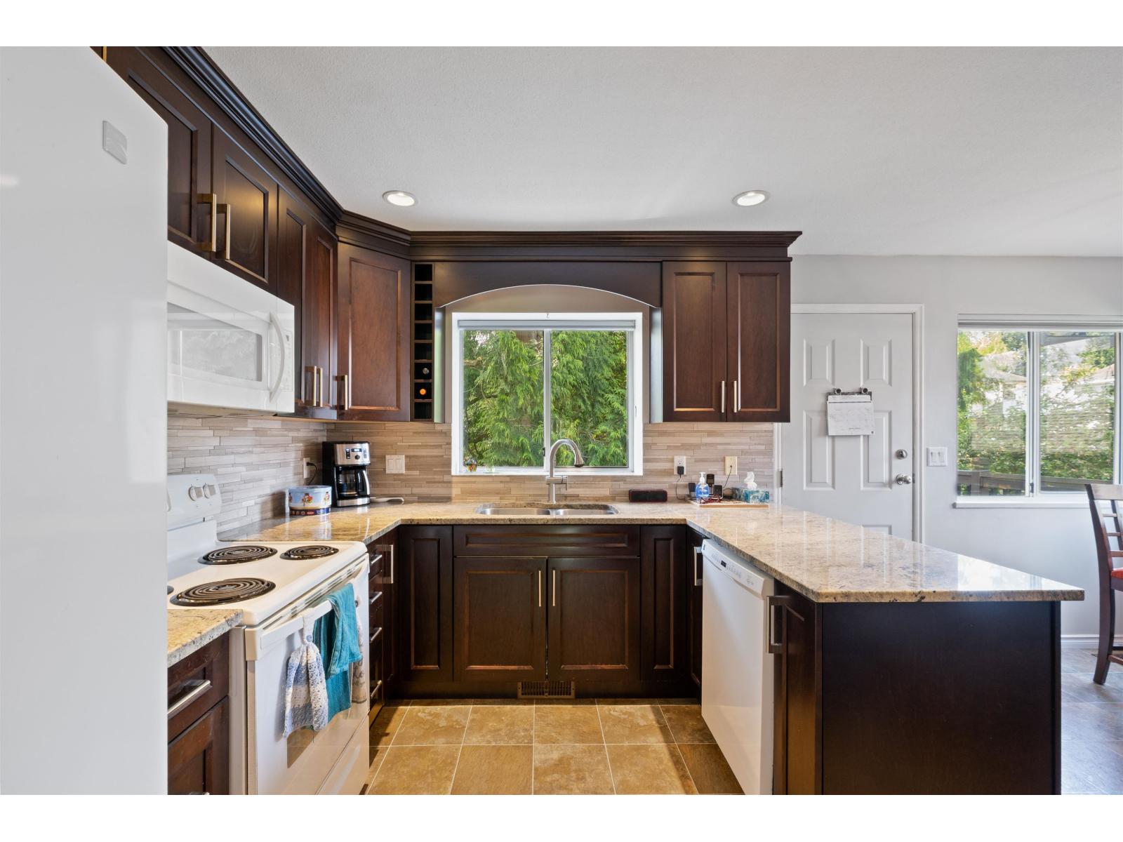 13410 61 Avenue, Surrey, British Columbia V3X 1M1 - Photo 8 - R3107384