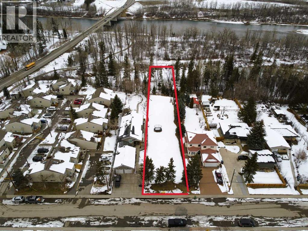 8520 48 Avenue NW, Calgary, Alberta