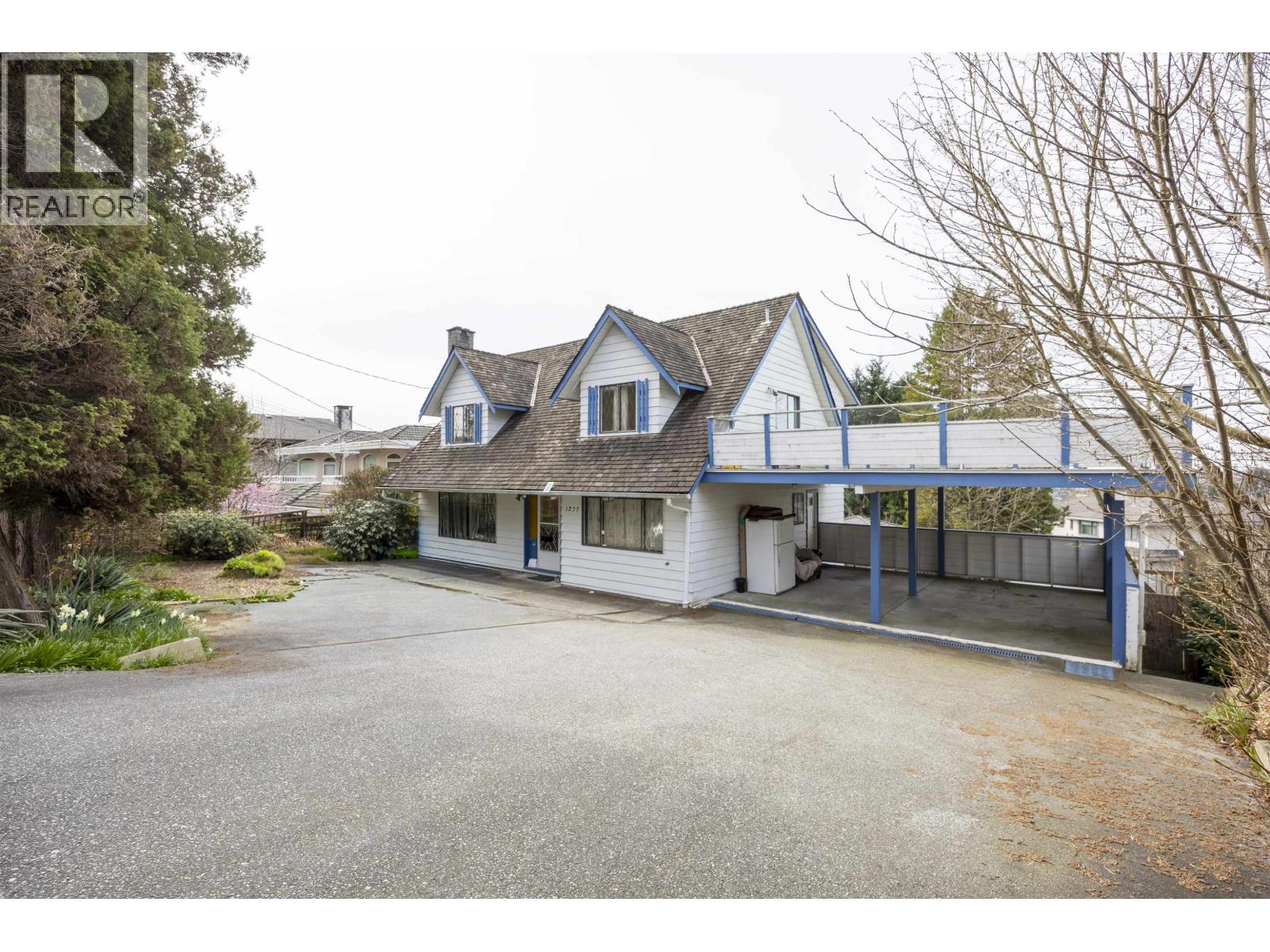 1277 Holdom Avenue, Burnaby, British Columbia  V5B 3V5 - Photo 9 - R3108048