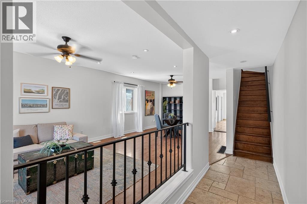 216 Robert Street, Hamilton, Ontario  L8L 2R1 - Photo 5 - 40818223