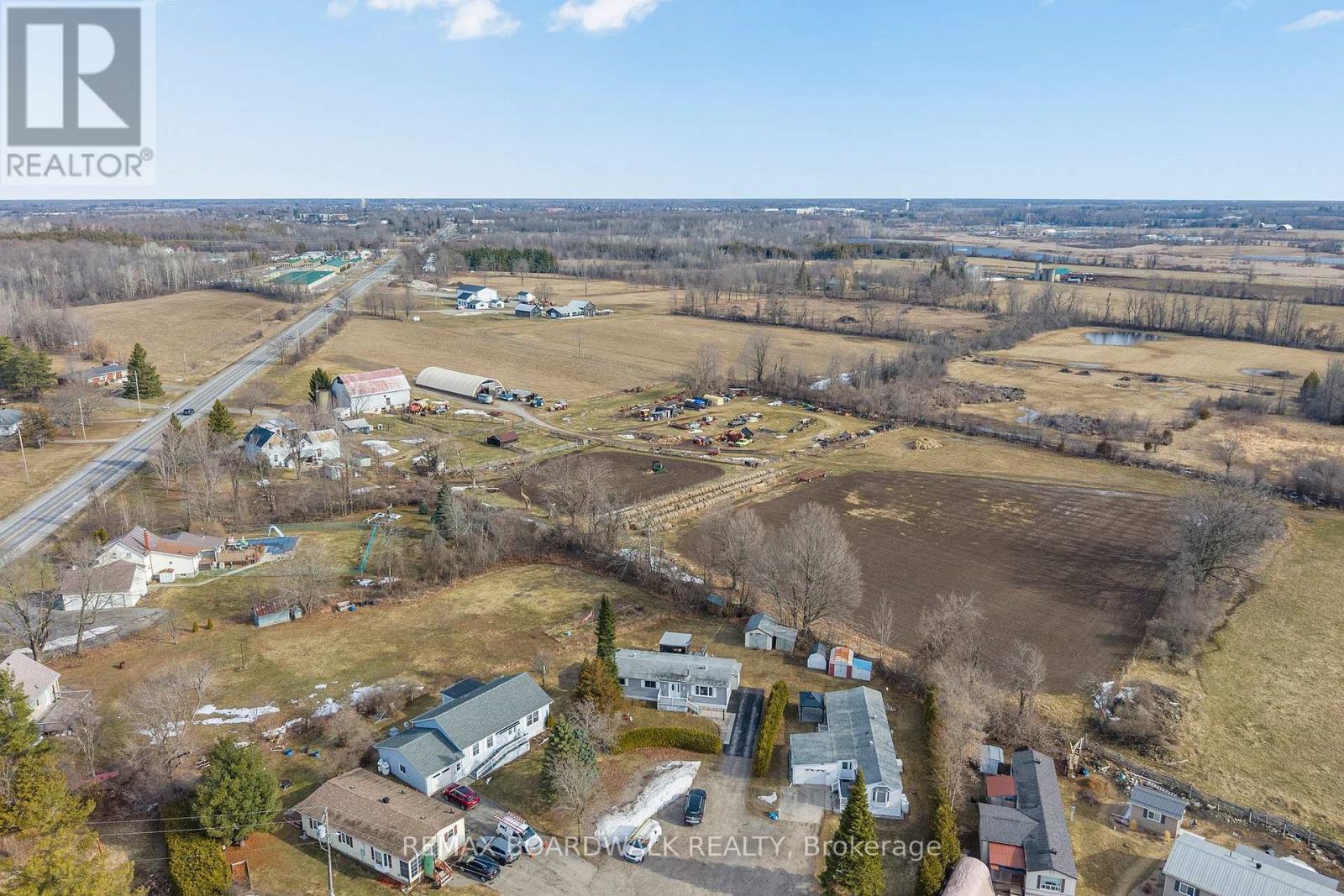 3 Otterdale Crescent, Rideau Lakes, Ontario  K7A 0J4 - Photo 46 - X12971270