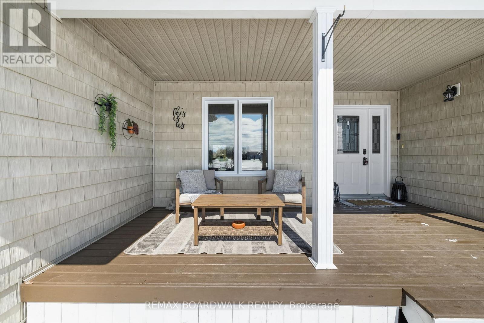 157 Macpherson Way, Rr #7 Way, Drummond/north Elmsley, Ontario  K7H 3C9 - Photo 3 - X12971340