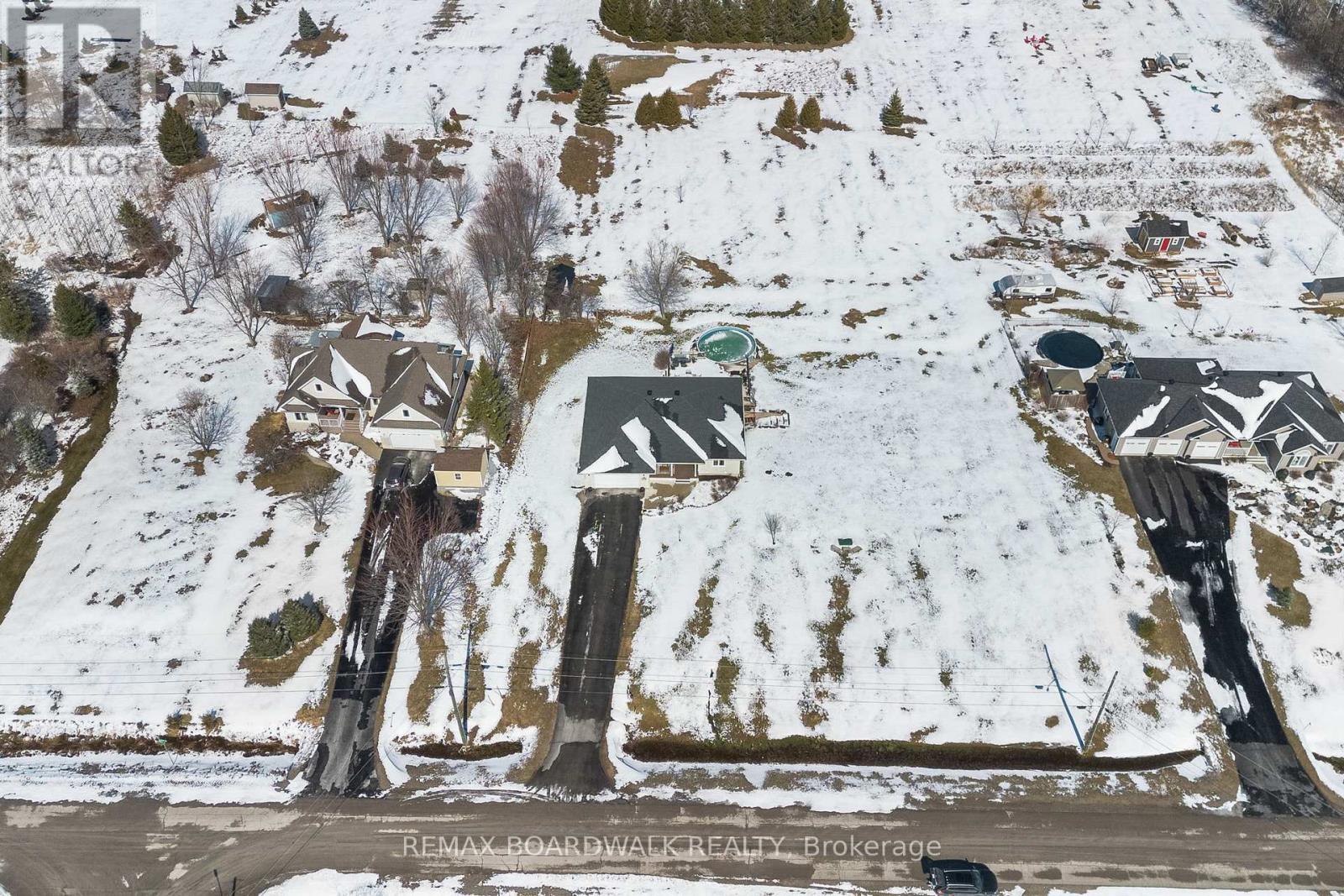 157 Macpherson Way, Rr #7 Way, Drummond/north Elmsley, Ontario  K7H 3C9 - Photo 37 - X12971340