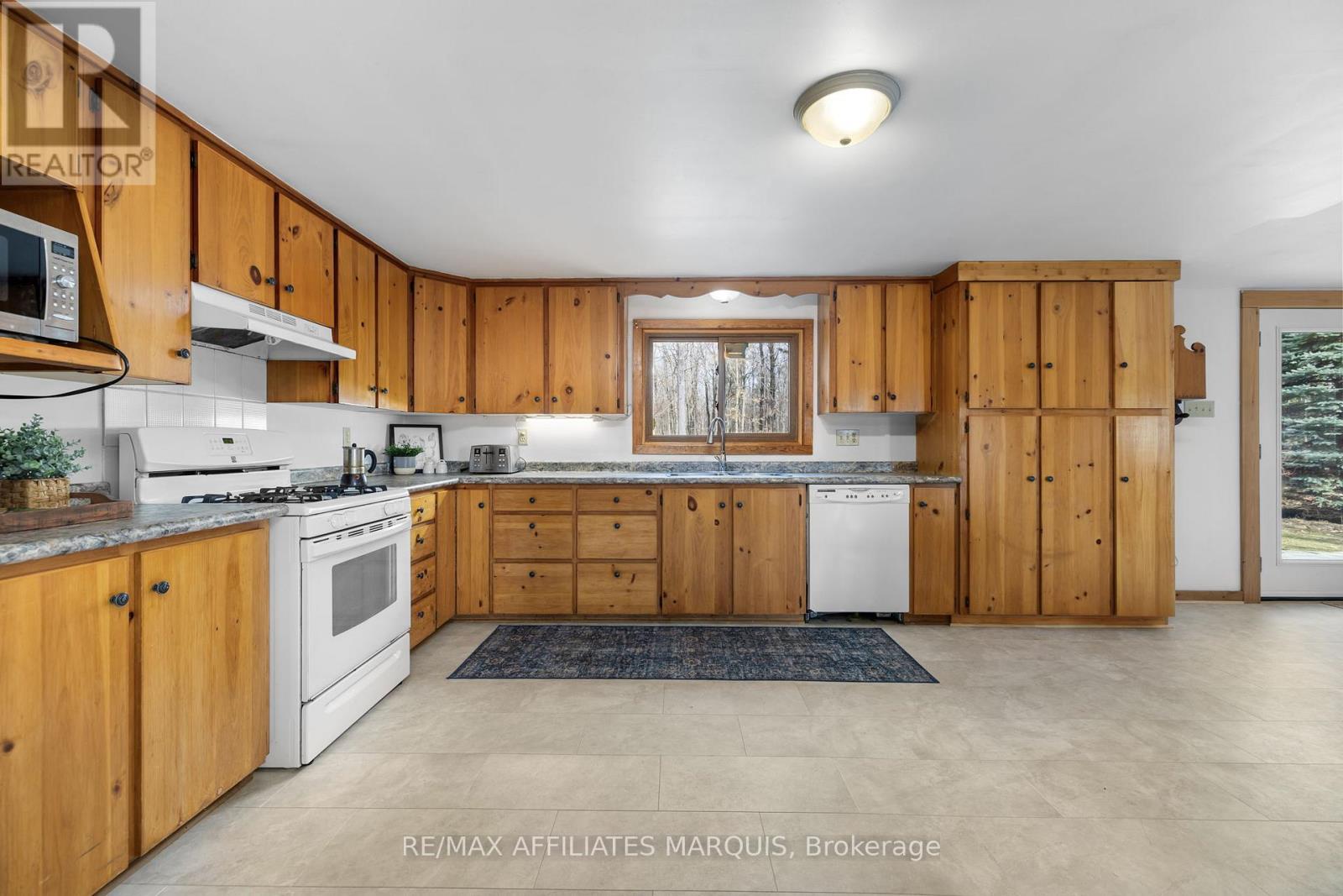 44 Tower Road, Rideau Lakes, Ontario  K0G 1L0 - Photo 10 - X12971378