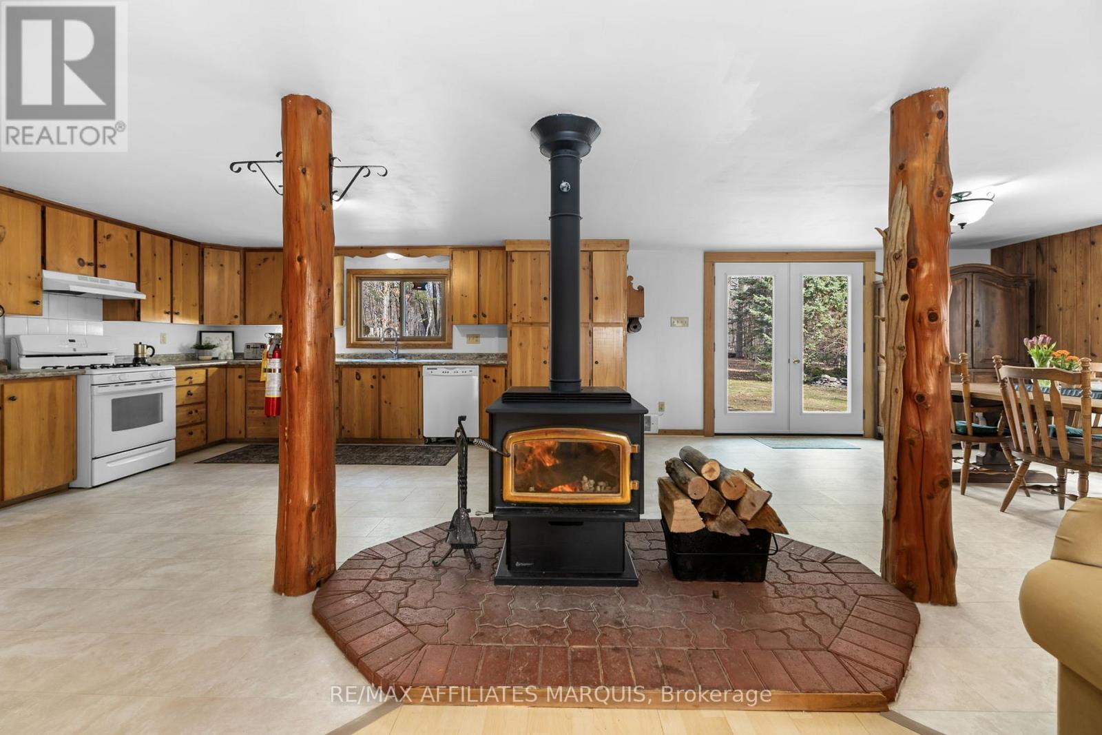 44 Tower Road, Rideau Lakes, Ontario  K0G 1L0 - Photo 9 - X12971378