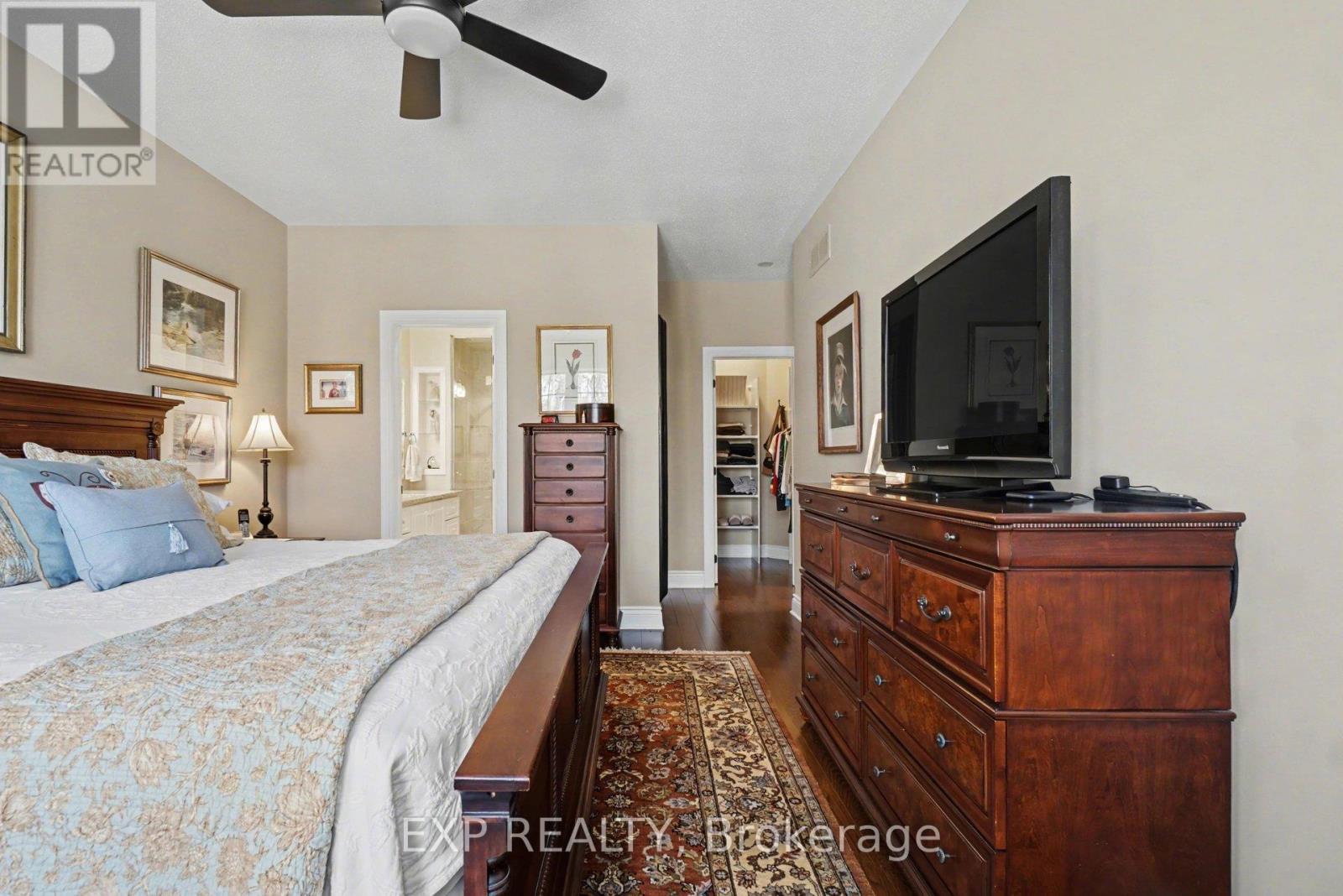 45 Morenz Terrace, Ottawa, Ontario  K2K 3H2 - Photo 19 - X12971402