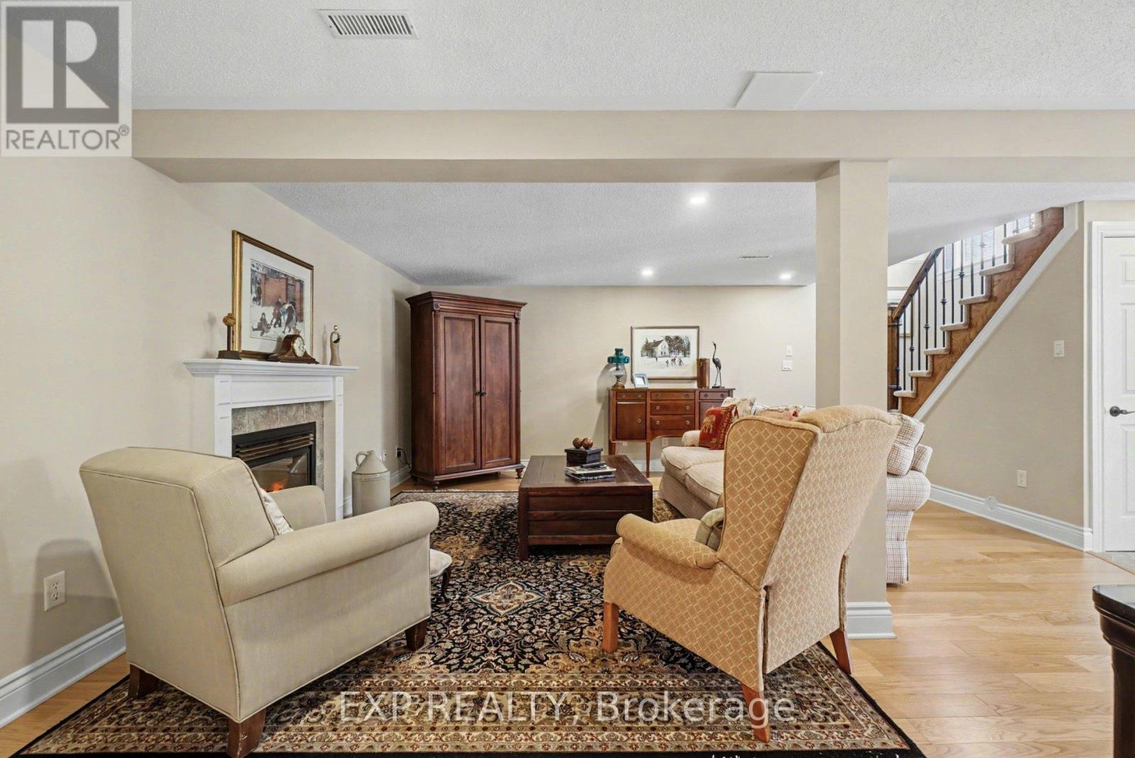 45 Morenz Terrace, Ottawa, Ontario  K2K 3H2 - Photo 24 - X12971402