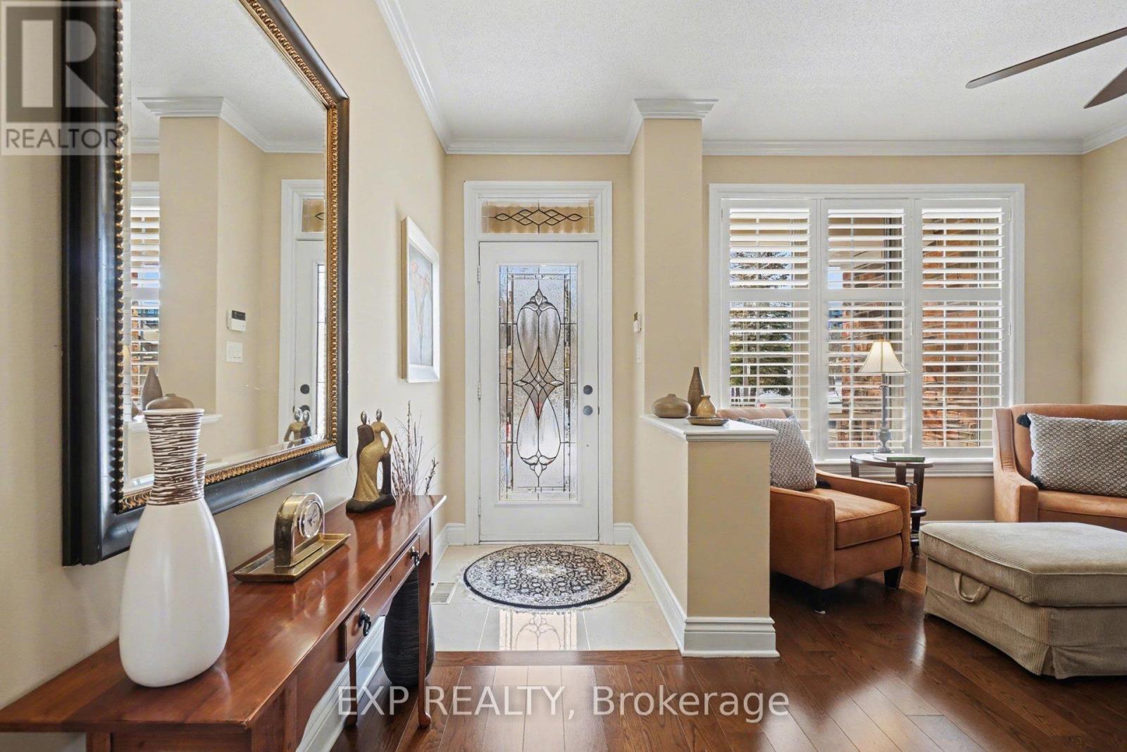 45 Morenz Terrace, Ottawa, Ontario  K2K 3H2 - Photo 3 - X12971402