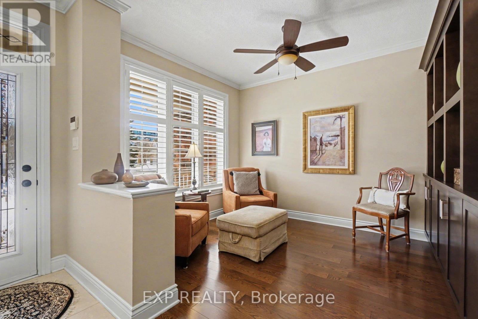 45 Morenz Terrace, Ottawa, Ontario  K2K 3H2 - Photo 4 - X12971402