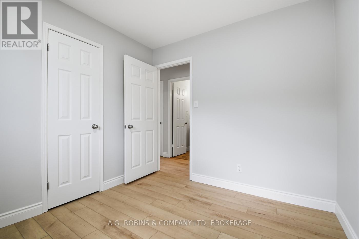 27 Briarsdale Crescent, Welland (N. Welland), Ontario L3C 6R8 - Photo 19 - X12971388