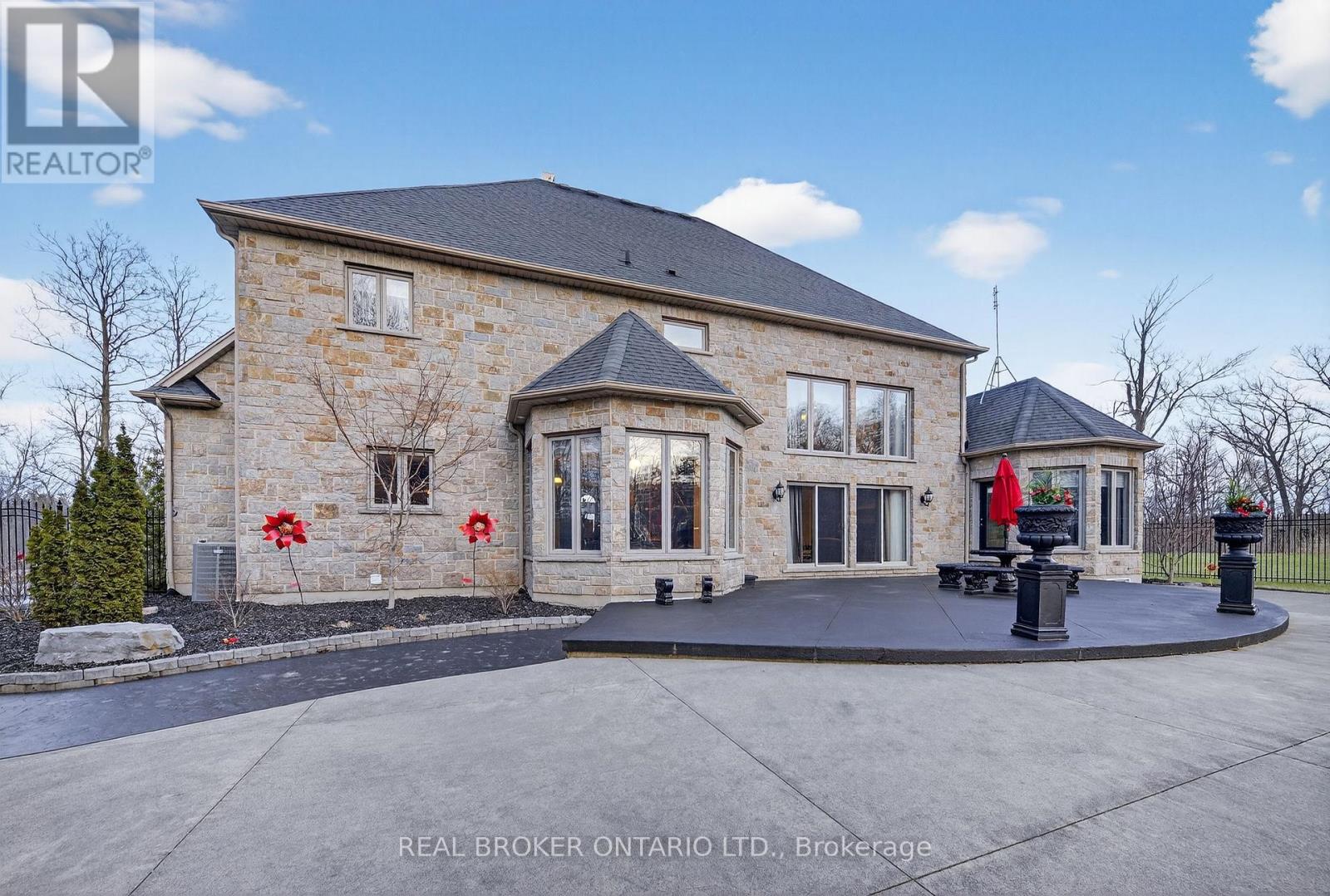 2600 Maple Street, Pelham, Ontario  L0S 1C0 - Photo 37 - X12971408