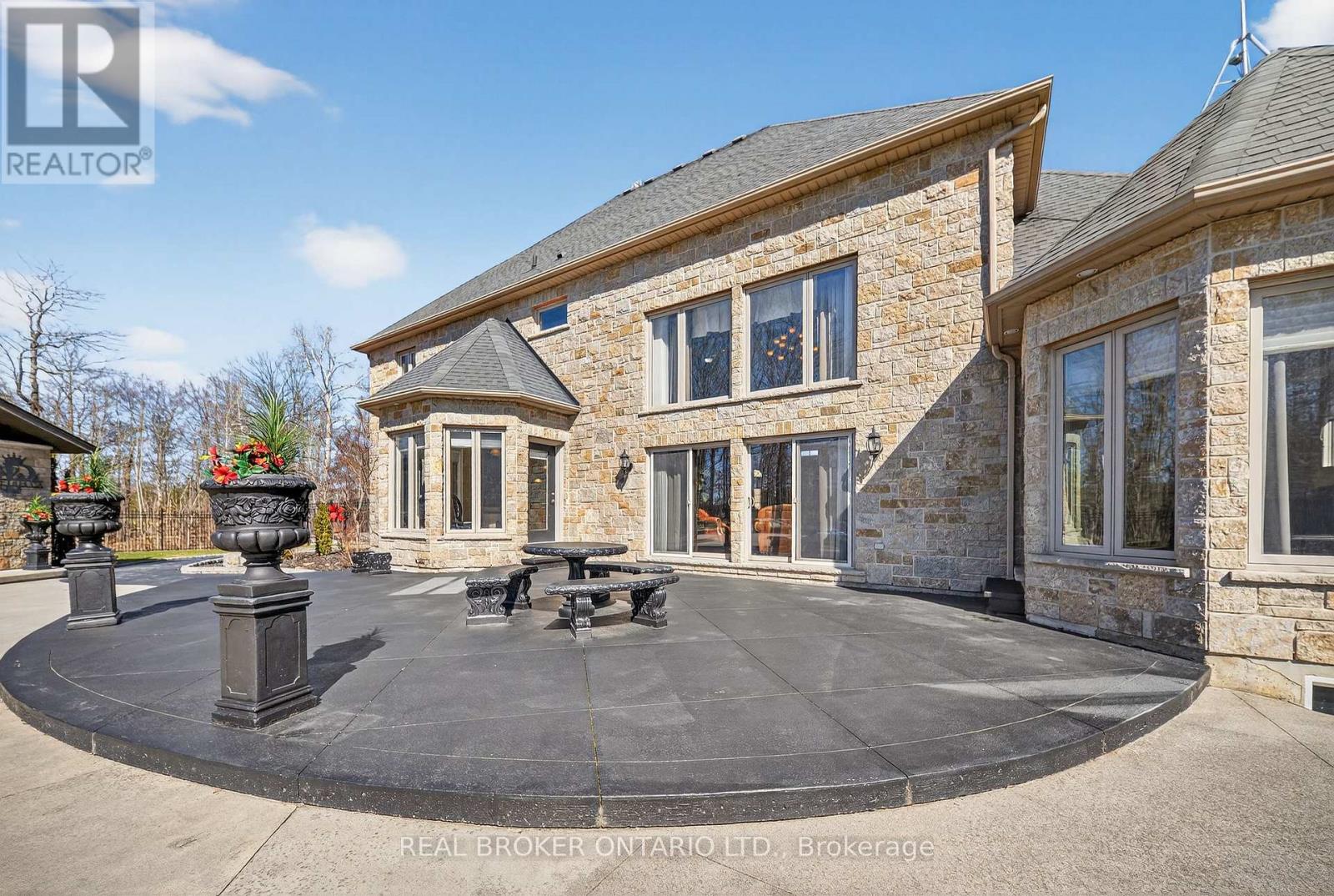 2600 Maple Street, Pelham, Ontario  L0S 1C0 - Photo 38 - X12971408