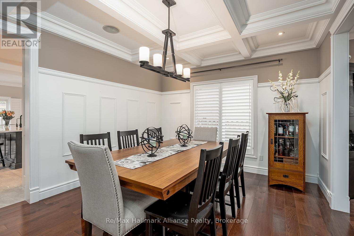 2069 Nipigon Drive, Oakville, Ontario  L6H 4G3 - Photo 10 - W12971272