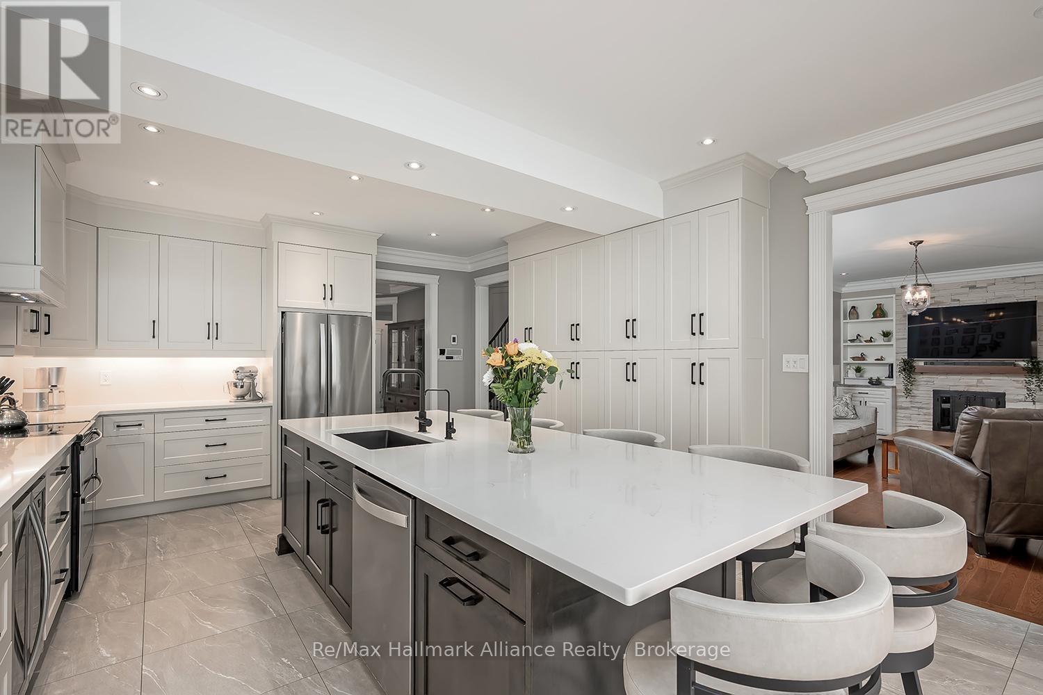 2069 Nipigon Drive, Oakville, Ontario  L6H 4G3 - Photo 14 - W12971272