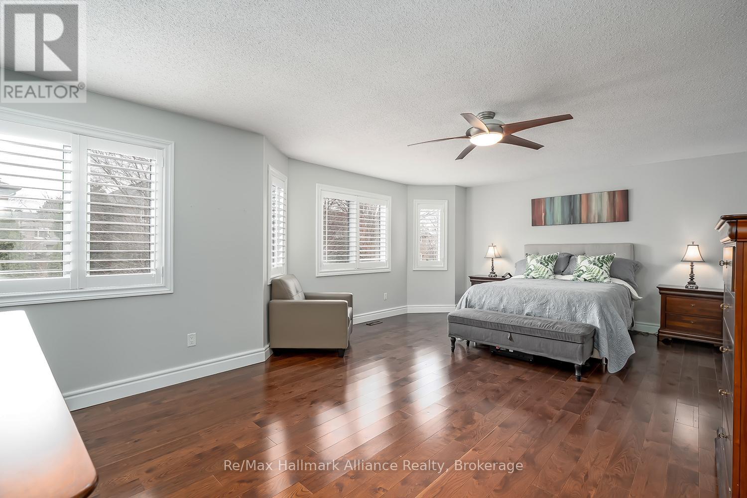 2069 Nipigon Drive, Oakville, Ontario  L6H 4G3 - Photo 21 - W12971272