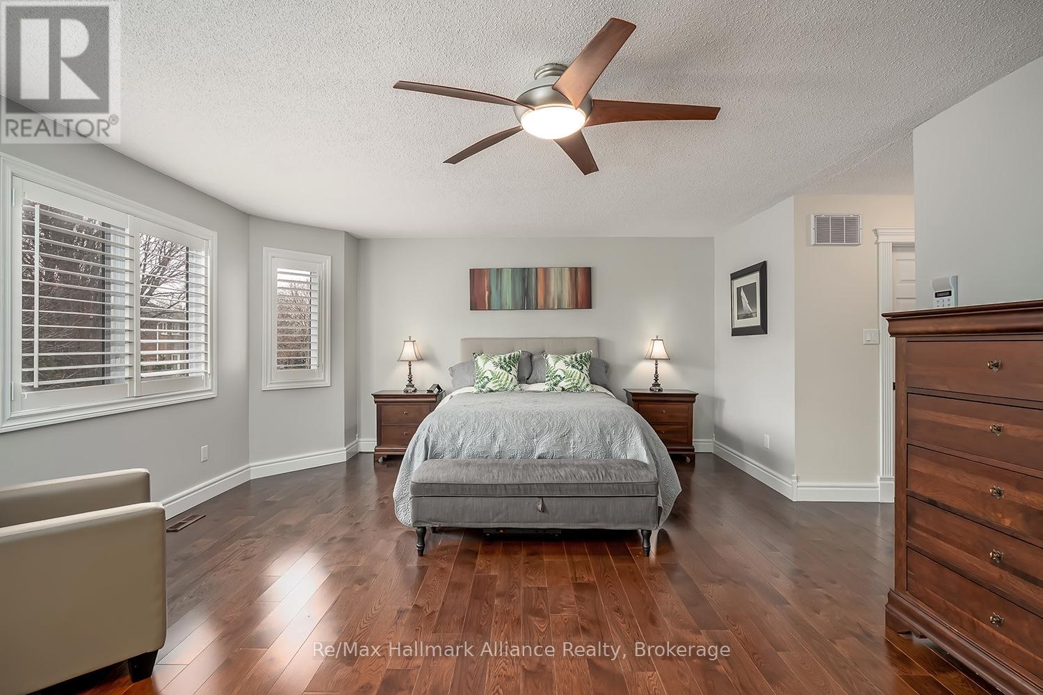 2069 Nipigon Drive, Oakville, Ontario  L6H 4G3 - Photo 22 - W12971272