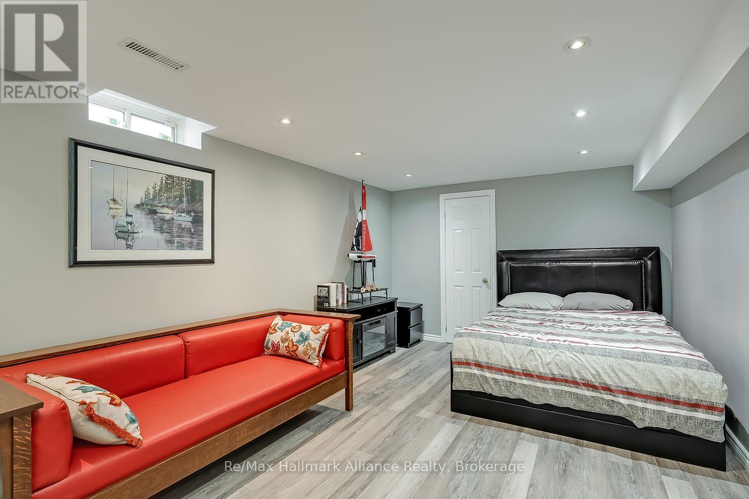 2069 Nipigon Drive, Oakville, Ontario  L6H 4G3 - Photo 37 - W12971272